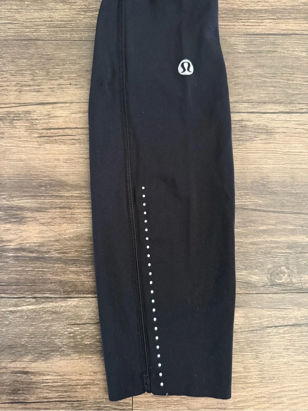 Lululemon athletica Fast & Free 7/8 Black High-Rise Leggings Reflective Detail 2